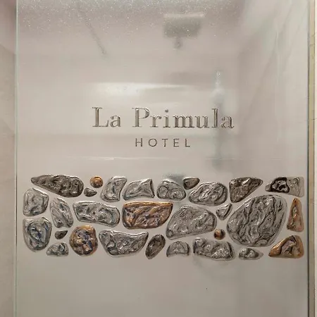 La Primula 3*